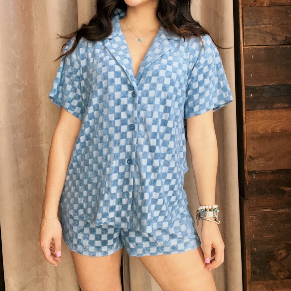 Le Lis Demin Blue 2-Piece Shorts Set - Picture 4 of 11